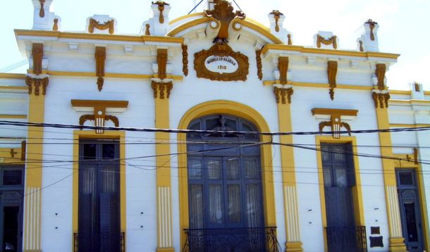 Allanaron una oficina de la Municipalidad de Moreno en el marco de una causa por auxiliares docentes truchos