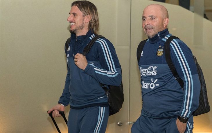 Beccacece junto a Sampaoli, técnico de la mayor