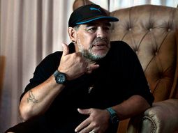 El Diez se quedó sin celular en Carnaval El Diez se quedó sin celular en Carnaval