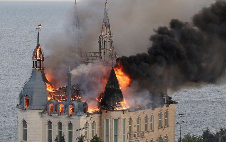 Rusia bombardeó el castillo de Harry Potter en Odesa: cinco muertos