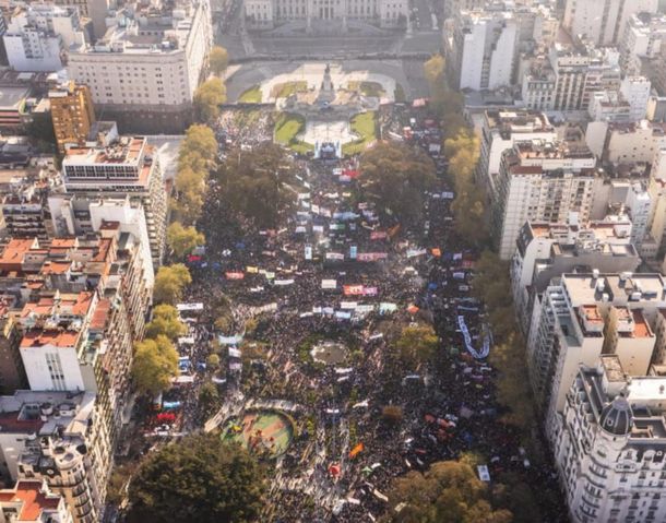 La UBA agradeció el apoyo de la sociedad en la masiva Marcha Federal y el compromiso de Diputados