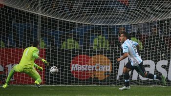 tevez tras la definicion por penales: el futbol da revancha tevez tras la definicion por penales: el futbol da revancha