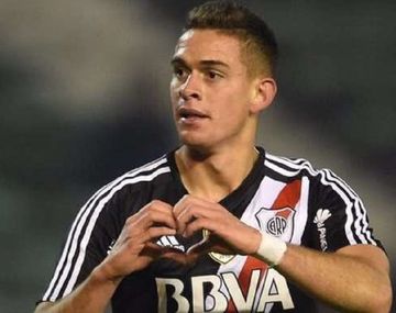 Insólito: Borré festejo el gol... ¡con los hinchas de Deportivo Morón!