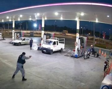 Violento asalto en Uruguay: un motochorro fue herido tras robar una estación de servicio