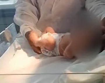 Abandonaron a una beba de 5 días en el túnel peatonal de la estación de Florencio Varela