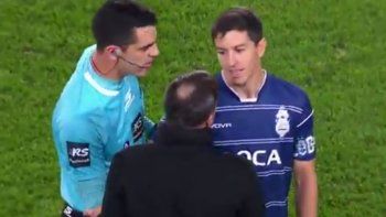 Fuerte cruce entre Chacho Coudet y Nacho Fernández.