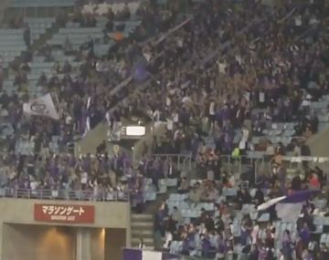 VIDEO: Los hinchas del rival japonés de River y sus temas bien argentos