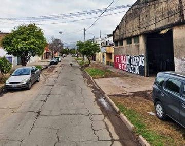 Mataron a balazos a un ex jefe de la barrabrava de Newells mientras dormía en su casa
