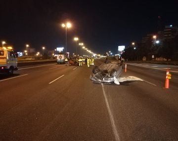 Choque y vuelco doble en la Panamericana