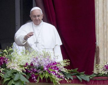 El Papa pidió paz para este mundo sometido a los traficantes de armas