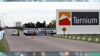 camioneros amenaza con paro de tres dias si reprimen bloqueos en siderar camioneros amenaza con paro de tres dias si reprimen bloqueos en siderar