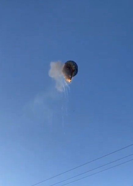 Tragedia en Brasil: se incendió un globo aerostático y murieron al menos ocho personas