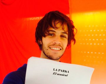 El actor Pablo Martínez se suma a la obra teatral La Parka