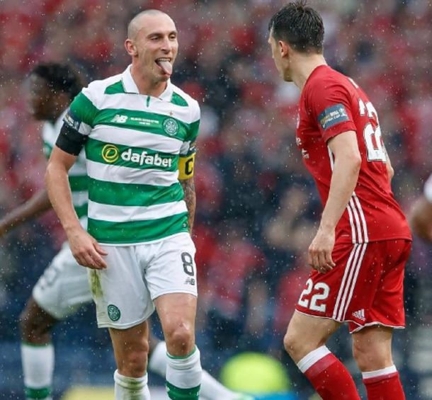 Scott Brown recibió dos patadas, un pelotazo y su reacción fue increíble