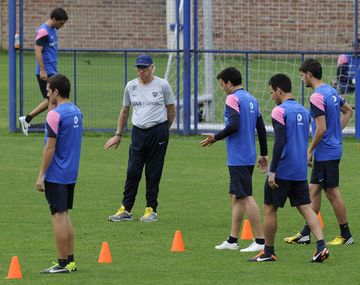 Alivio para Bianchi: Gago y Ribair volverán el viernes