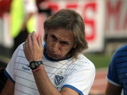 gareca: el empate nos aleja cada vez mas de la cima gareca: el empate nos aleja cada vez mas de la cima