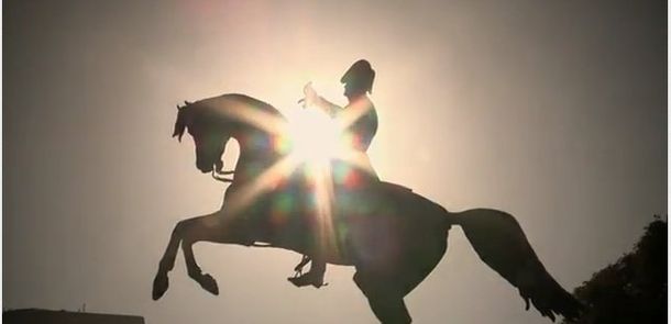 Cristina difundió un spot en homenaje a San Martín por Facebook