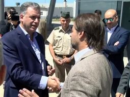 El presidente Luis Lacalle Pou y el intendente Yamandú Orsi tuvieron un cruce por el escándalo del narco uruguayo Marset. El presidente Luis Lacalle Pou y el intendente Yamandú Orsi tuvieron un cruce por el escándalo del narco uruguayo Marset.