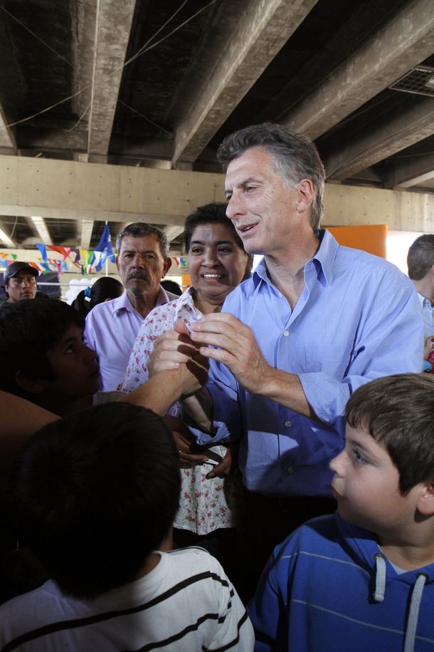 Macri envuelto en una denuncia por atropellar a dos personas