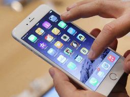 Demandan a Apple por una función en el iPhone que aumenta la factura telefónica
