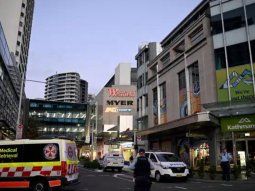australia: al menos seis muertos por un ataque a punaladas en un shopping de sidney australia: al menos seis muertos por un ataque a punaladas en un shopping de sidney