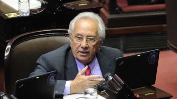 cruce reutemann-duhalde: es una pelea de peluqueria cruce reutemann-duhalde: es una pelea de peluqueria