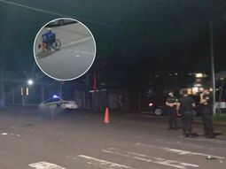 El hombre fue arrollado y el conductor del auto se fugó El hombre fue arrollado y el conductor del auto se fugó