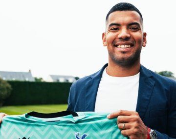 Walter Benítez dio el salto a la Premier: fue presentado por Crystal Palace