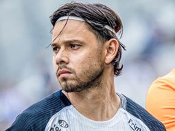 Riquelme analiza opciones: Ángel Romero siempre le gustó y está en el radar de Boca Riquelme analiza opciones: Ángel Romero siempre le gustó y está en el radar de Boca