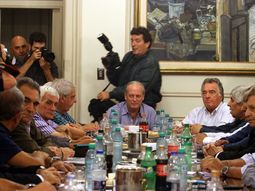 las tres cgt realizaran en agosto un congreso con vistas a reunificar la central las tres cgt realizaran en agosto un congreso con vistas a reunificar la central