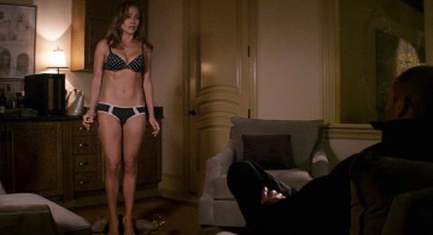 Famosa cantante muestra sus curvas en su última película