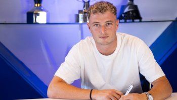 de no creer: velez le renovo el contrato a un jugador y expuso por error cuanto va a ganar de no creer: velez le renovo el contrato a un jugador y expuso por error cuanto va a ganar