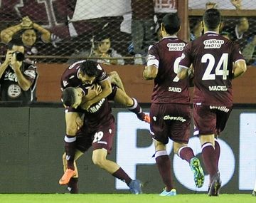 Lanús le cortó la racha a Vélez y le ganó en el Sur