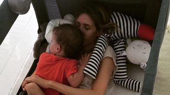 la tierna foto de guillermina valdes y lorenzo tinelli en pleno colecho la tierna foto de guillermina valdes y lorenzo tinelli en pleno colecho