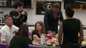 lo confundian: eduardo carrera se paso de rosca y comparo a brian sarmiento con lionel messi en gran hermano lo confundian: eduardo carrera se paso de rosca y comparo a brian sarmiento con lionel messi en gran hermano