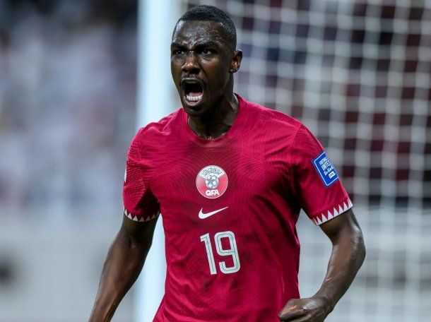 Quién es Almoez Alí, el 9 de Qatar que Macri quiso imponerle a Riquelme