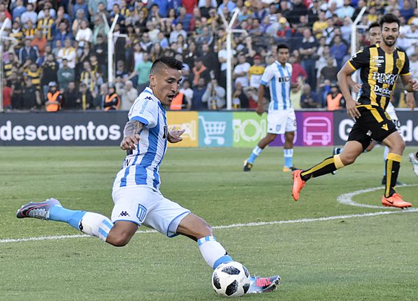 Racing se lo dio vuelta a Olimpo en Bahía Blanca