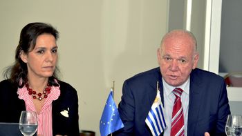 El subsecretario del MIEM, Walter Verri, avanzó en gestiones para concretar el convenio entre Uruguay y la Unión Europea por hidrógeno verde. El subsecretario del MIEM, Walter Verri, avanzó en gestiones para concretar el convenio entre Uruguay y la Unión Europea por hidrógeno verde.