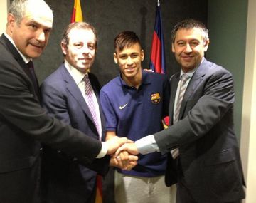 Más problemas para el Barcelona: ahora el Santos analiza demandarlo