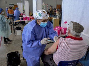 Se registraron 9.902 casos de coronavirus y 82 muertos en las últimas 24 horas