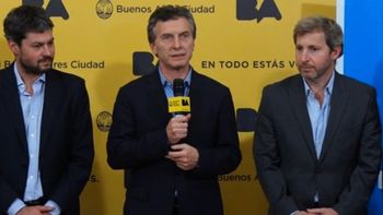 macri distinguio a san lorenzo por la libertadores macri distinguio a san lorenzo por la libertadores