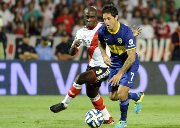 ¿Se adelanta el horario del Superclásico?