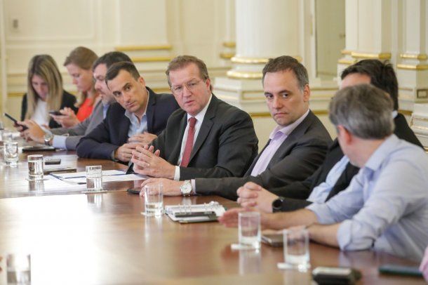 Tras la controversia entre Javier Milei y Silvia Mercado por los perros, Manuel Adorni encabezó una reunión de voceros