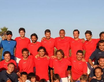 Tinelli y Trezeguet jugaron al fútbol en Punta del Este