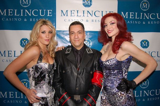 Piazza y sus modelos en Melincue 2