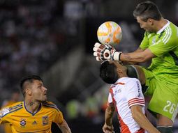 asi quedo funes mori tras el choque con su arquero asi quedo funes mori tras el choque con su arquero