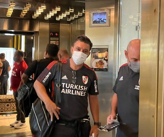 Marcelo Gallardo viajó a Rosario para el partido ante Newells