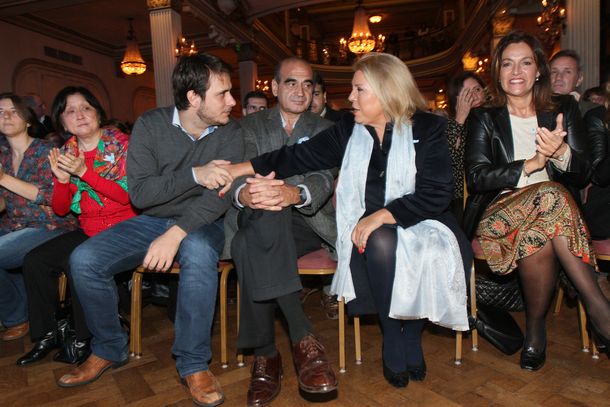 Carrió lanzó su candidatura presidencial y dijo que votará por Lousteau