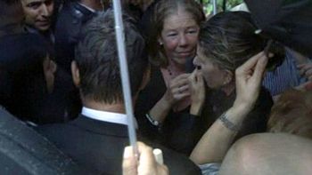 macri recibe este domingo a las hijas de nisman en olivos macri recibe este domingo a las hijas de nisman en olivos