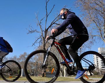 La bicicleta es el medio de transporte más usado en el país
